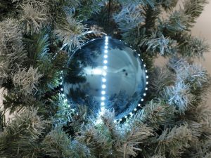 EUROPALMS LED Snowball 15cm, eisblau