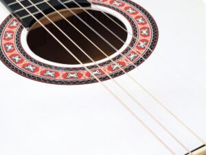 DIMAVERY AC-303 Klassikgitarre, weiß