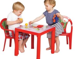 Kindertisch rot m. Aufdruck sortiert